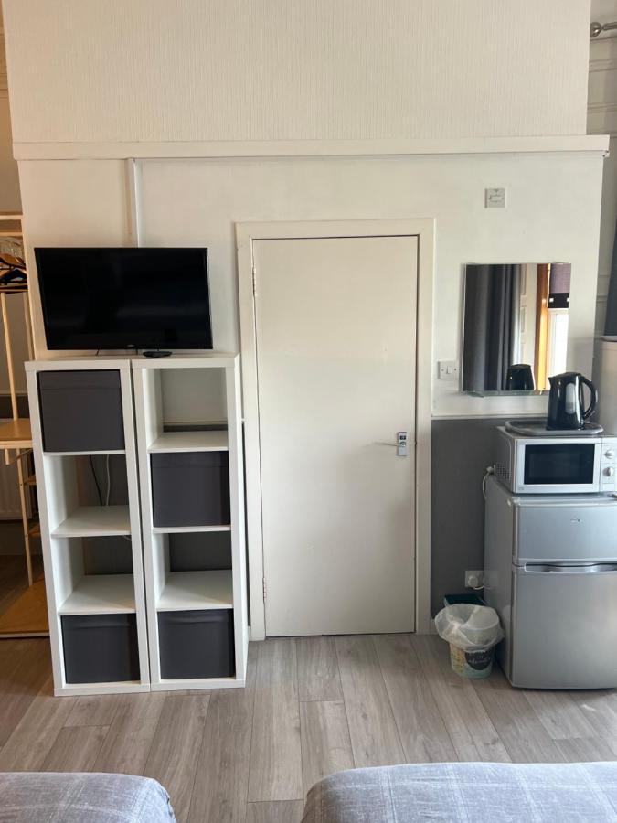Mccoinnich Rooms ดันดี ภายนอก รูปภาพ